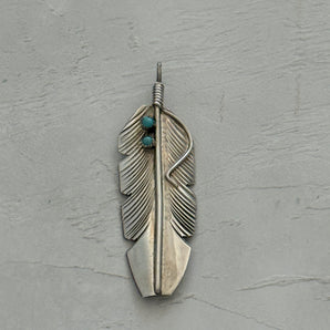 Chris Charleyフェザーペンダントトップ / シルバー
