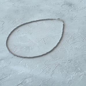 Necklace / 3㎜ 45㎝ /oxidizedナバホパールBy-エリッカニコラスビゲイ